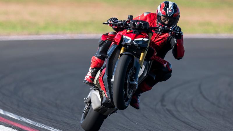 ducati streetfighter v4s
