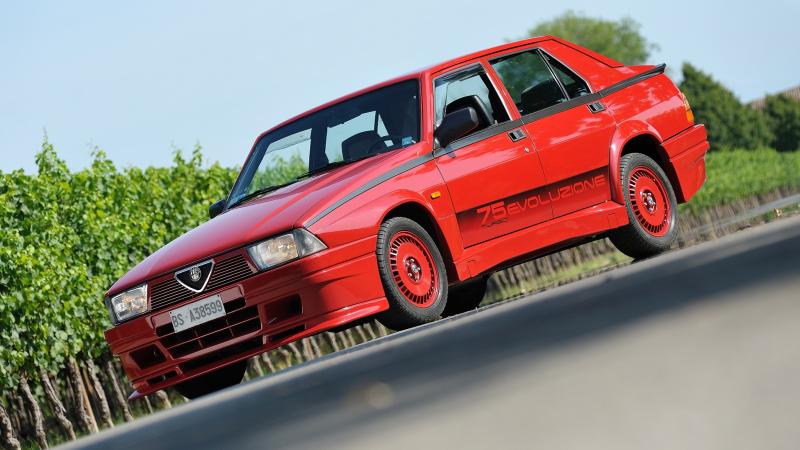 Alfa Romeo 75
