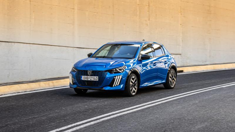 Peugeot e-208