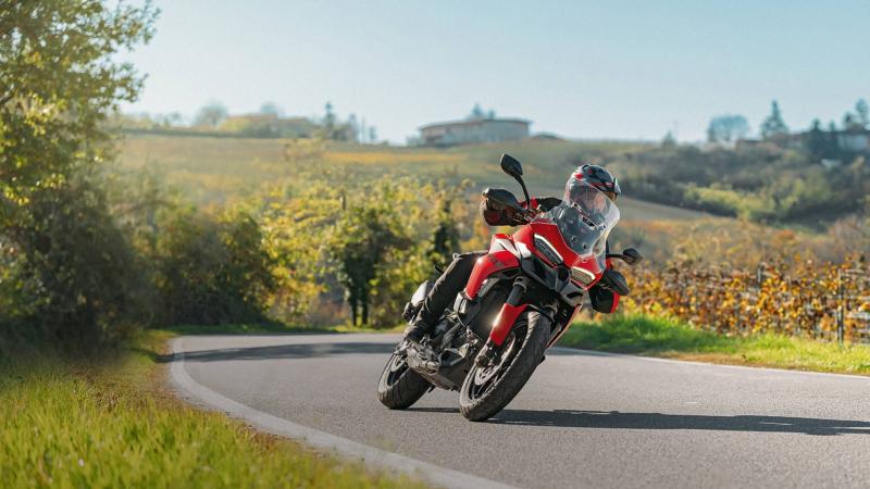 3_Multistrada-V2-season-opening-2025