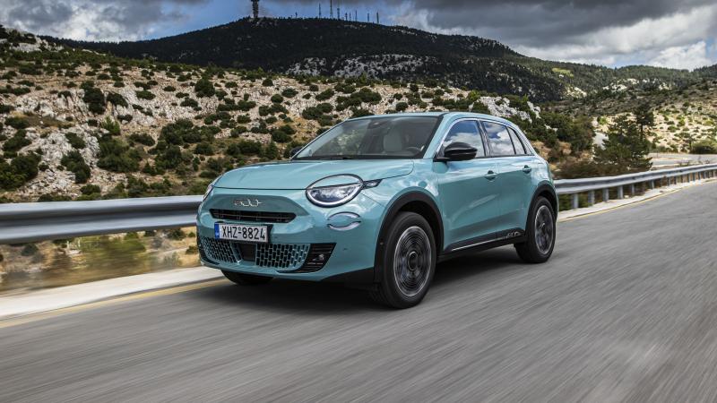 FIAT 600 2025 1