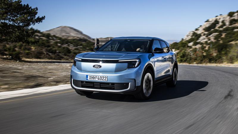 Ford Explorer 2025 1