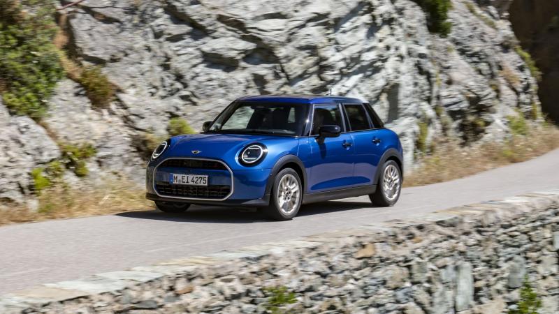 MINI Cooper S 2025 1