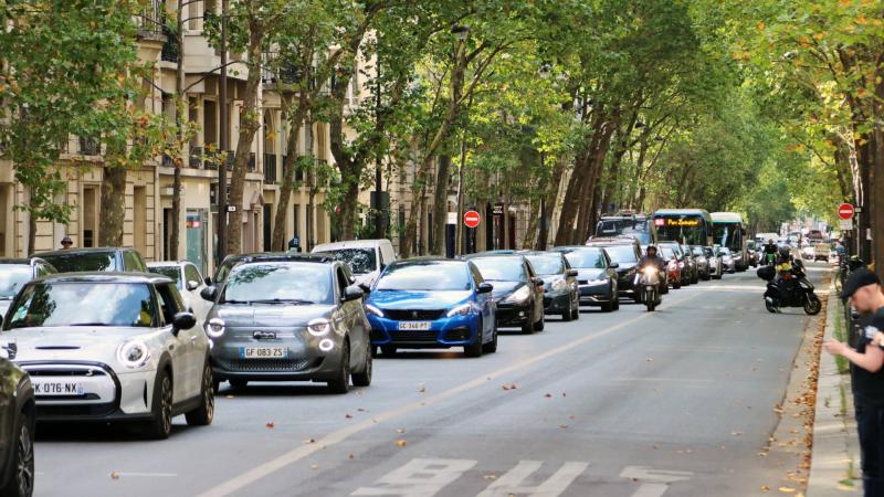 coignieres-speed-limit-20km-2