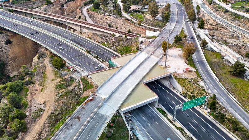 γέφυρα στον Ισθμό του Κορίνθου