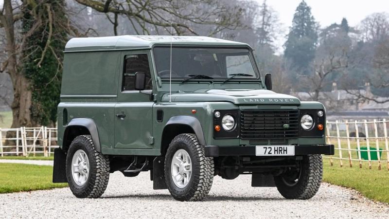 Land Rover Defender 90 King Charles