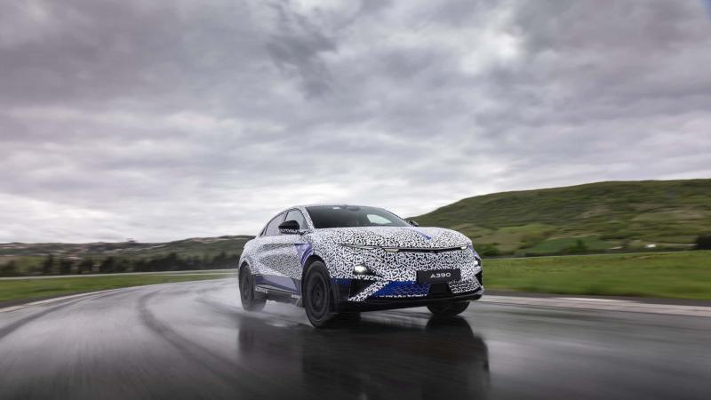 Alpine A390