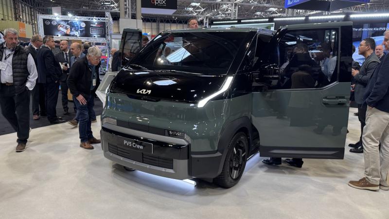 Kia PV5 Crew 1