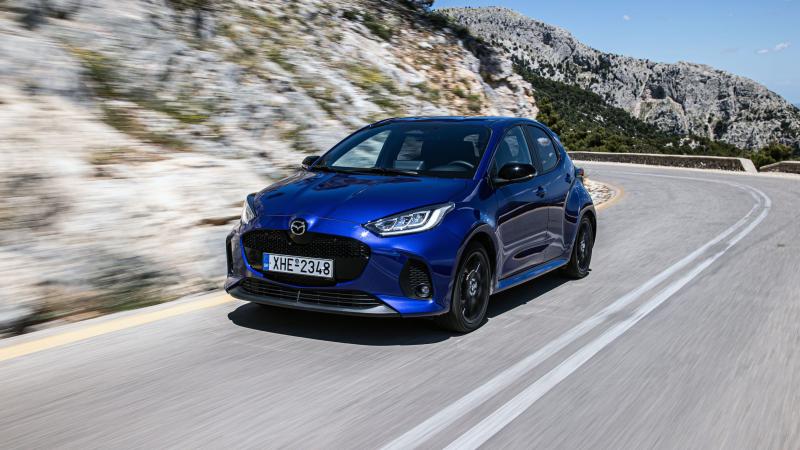Mazda2 Hybrid 2024 1