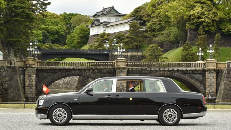 Toyota Century Royal Japan