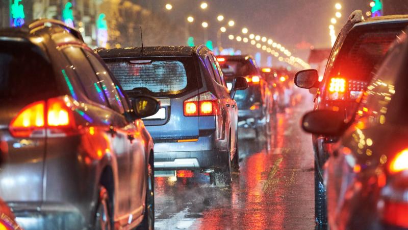 traffic-jam-rain-1