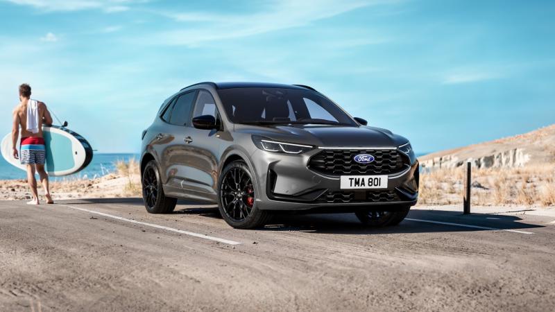 2025_FORD_KUGA_BLACK_PACKAGE_01