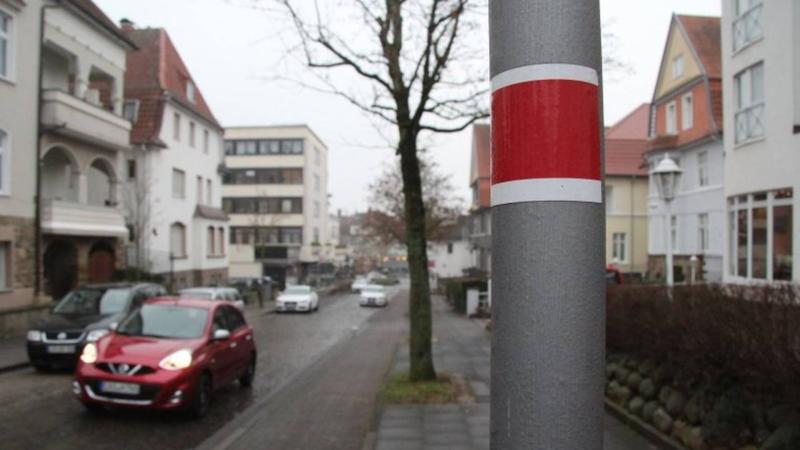 Light post red sign 020525