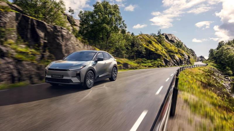 Toyota C-HR+