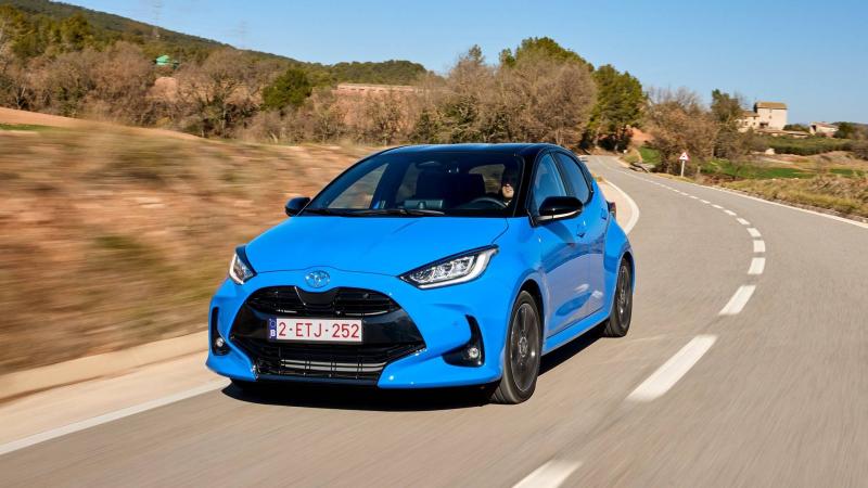 Toyota-Yaris-2024-3