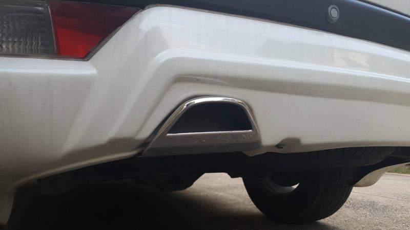 fake-exhaust-1
