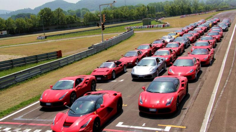 ferrari-arta-afisa