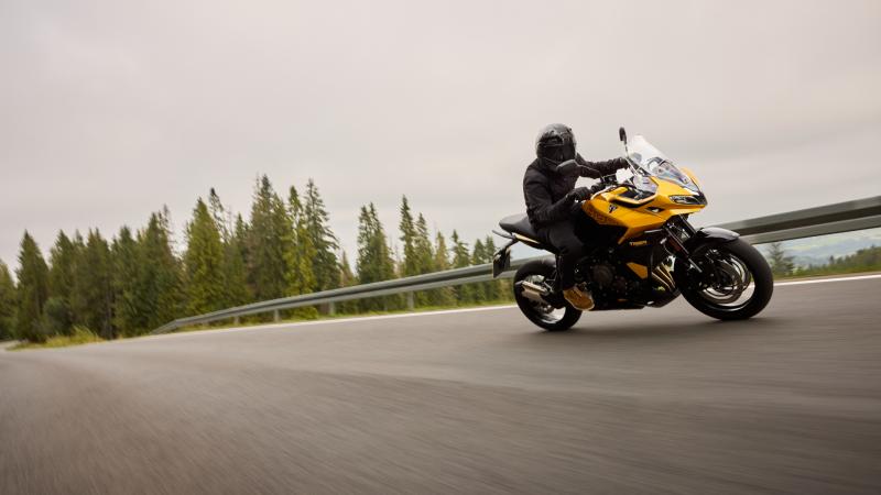 Triumph-TigerSport800
