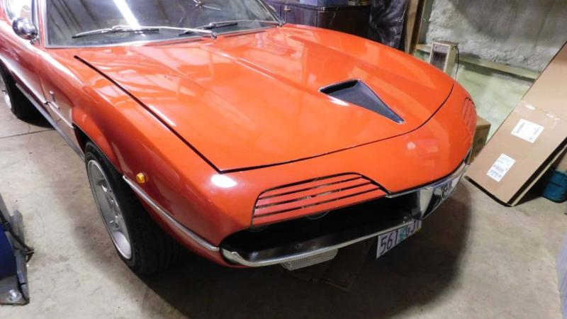 alfa romeo montreal