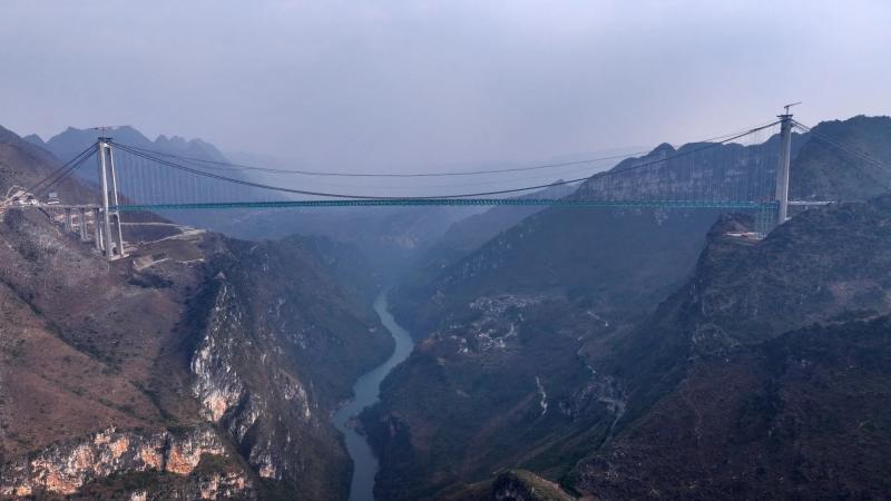 Huajiang-Canyon Bridge