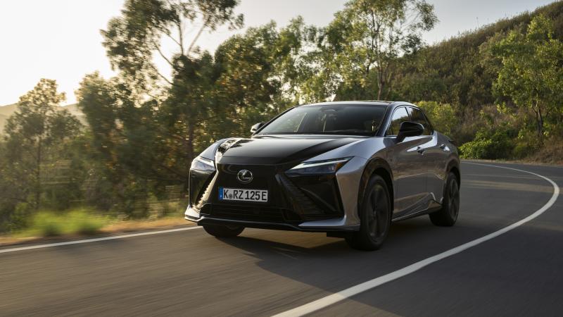 Οδηγούμε στην Πορτογαλία το νέο Lexus RZ | carandmotor.gr