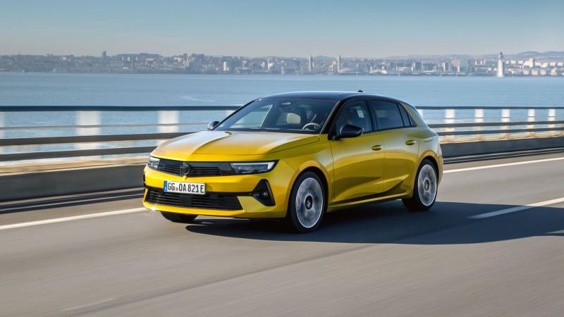 Opel Astra PHEV 1