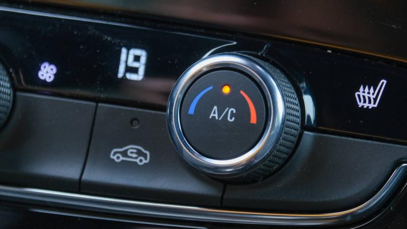 air-recirculation-button