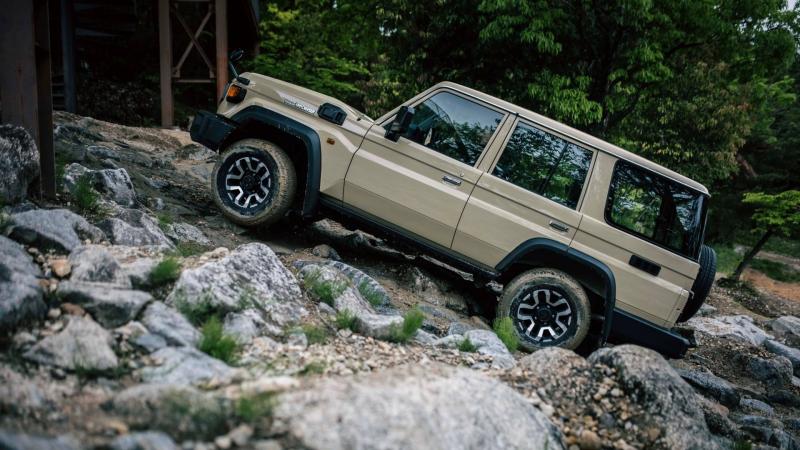toyota_land_cruiser_2