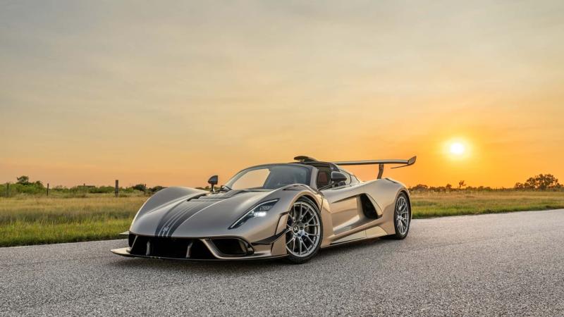 Hennessey Venom F5 Revolution LF 
