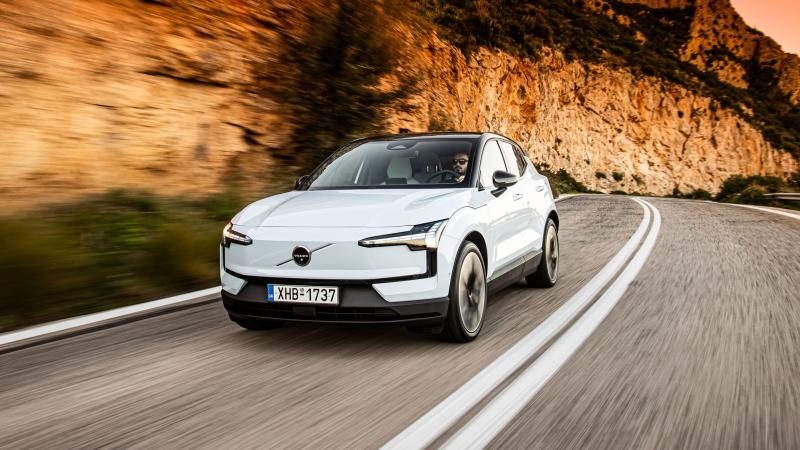 Volvo EX30 1
