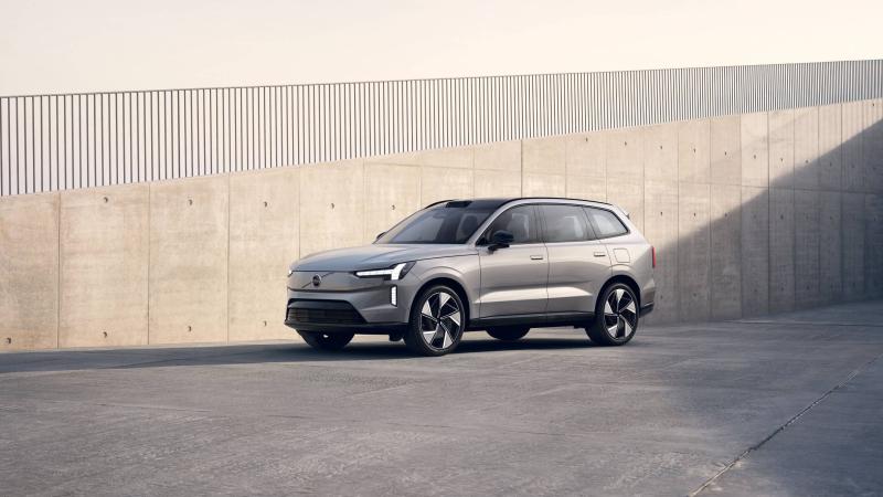 Volvo EX90 maketa