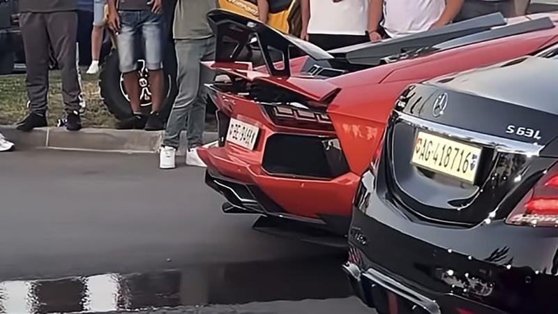 Lamborghini Aventador brakes