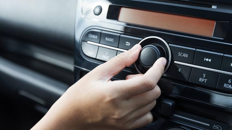 mousiki autokinito nautia