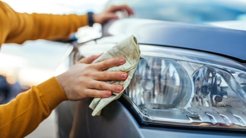 clean car headlight