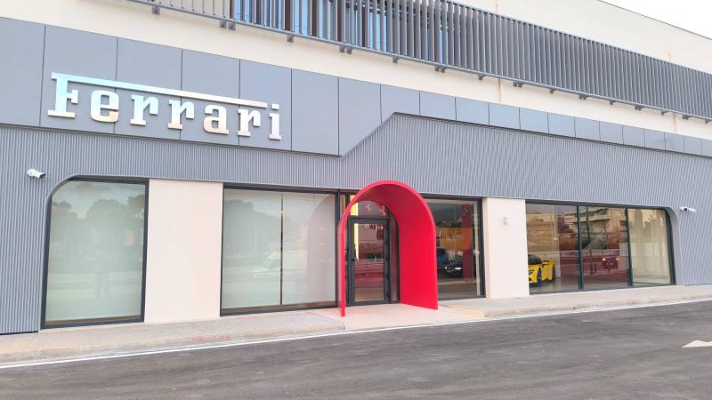 nea ekthesi Ferrari Athina 1