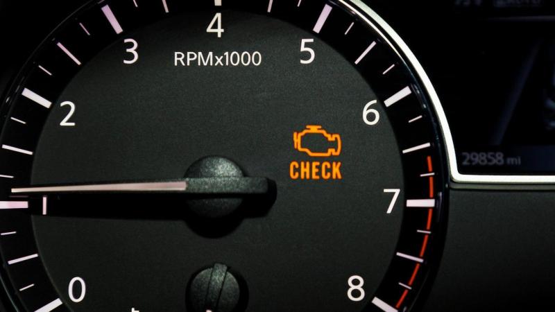 Πώς σβήνεις το Check Engine χωρίς να πας στο συνεργείο -Τι πρέπει να ...