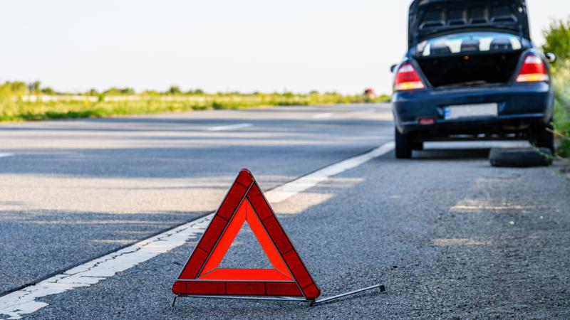 ακινητοποιούνται αυτοκίνητα 