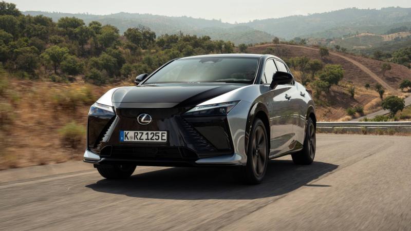 Lexus RZ facelift 2025