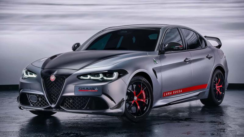 Alfa Romeo Giulia Quadrifoglio Luna Rossa 