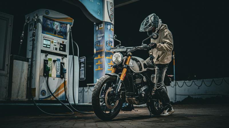 Motorcycle refueling