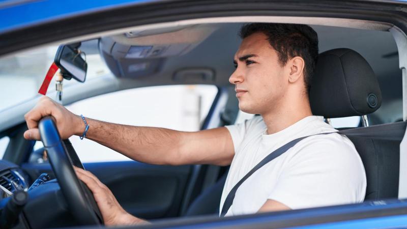 Νέος οδηγός