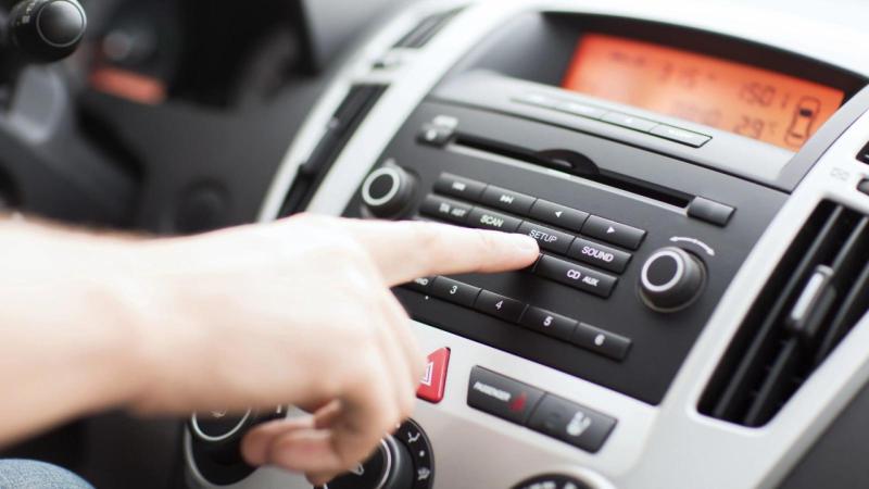 Ραδιόφωνο στο αυτοκίνητο