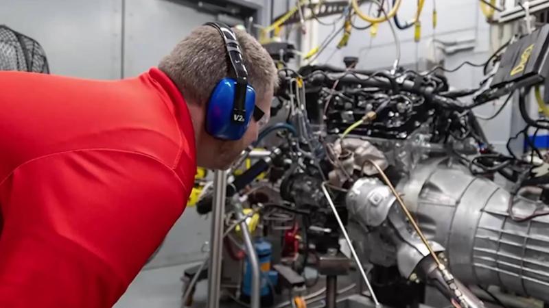 Nissan Frontier engine 4