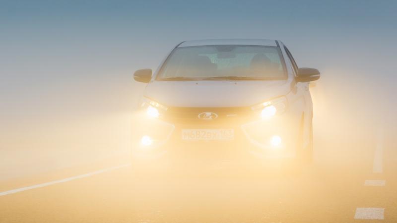 fota omixlis autokinitou.