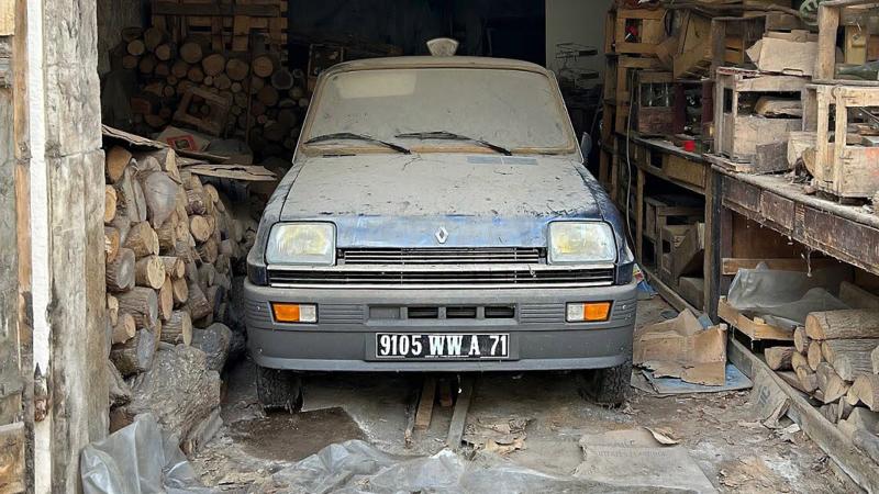 Renault 5 barn find