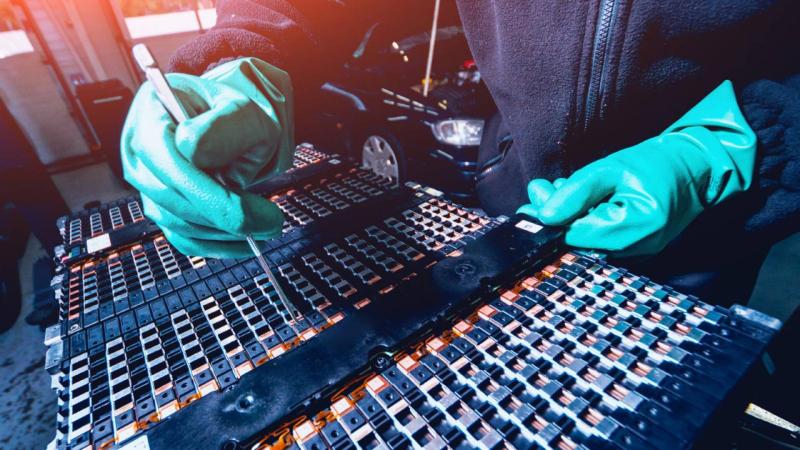 texnitis ypsilis tasis