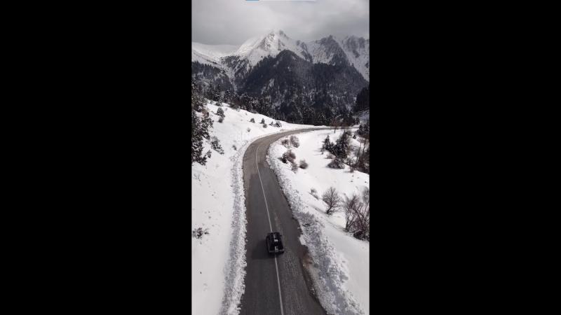 χιονισμένος δρόμος