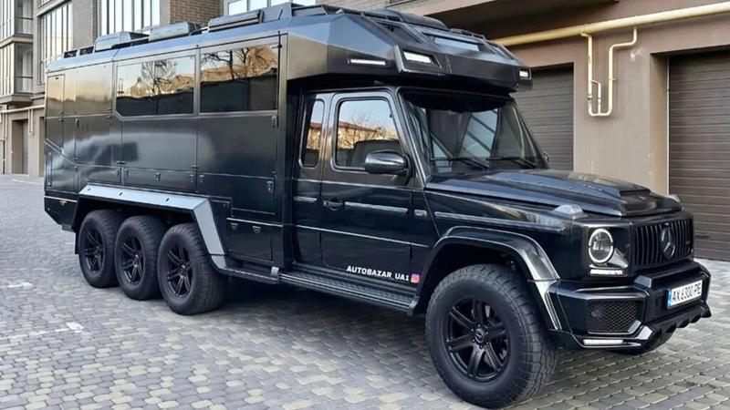 Mercedes-AMG G63 8x8 Camper
