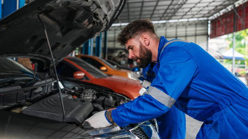 car mechanic