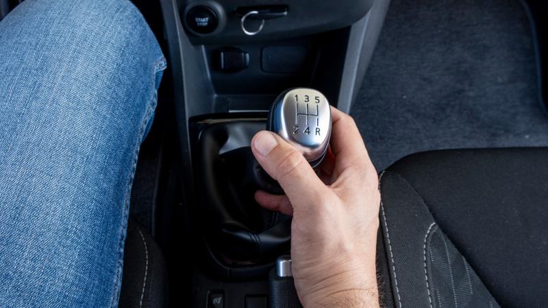 Όπισθεν στο αυτοκίνητο